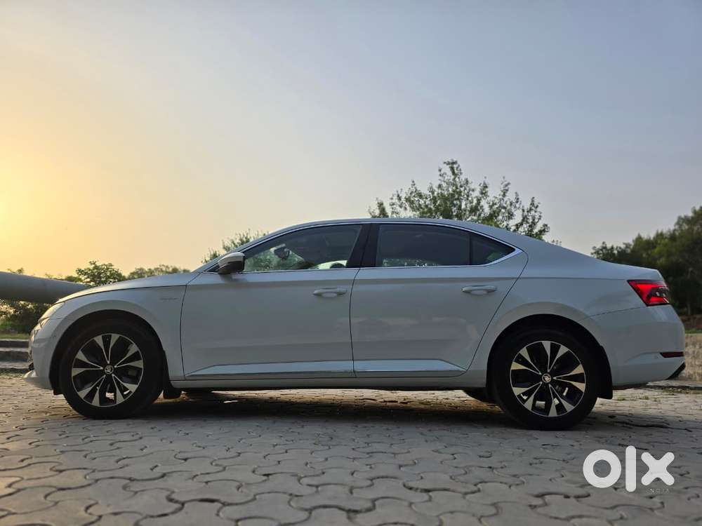 Skoda Superb 2.0 L&k Tsi At, 2021, Petrol