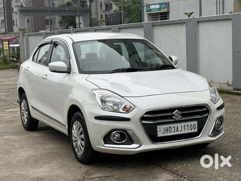 Maruti Suzuki Dzire 1.2 Vxi, 2022, Petrol
