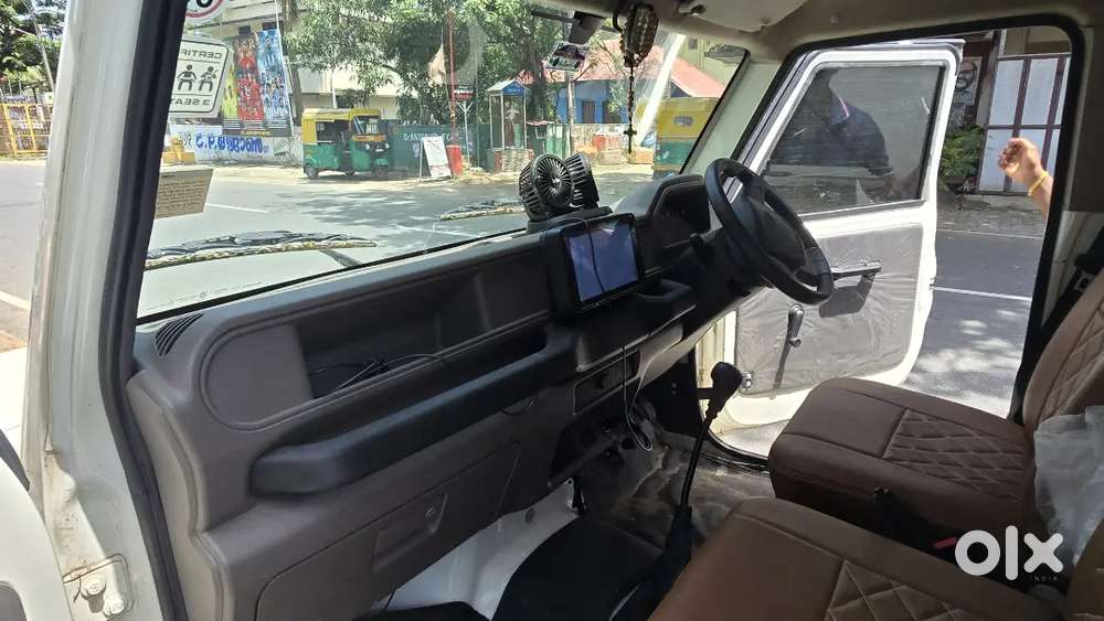 The Mahindra Bolero Maxx Pik-up Is A Heavy-duty Commercial Vehicle Fea