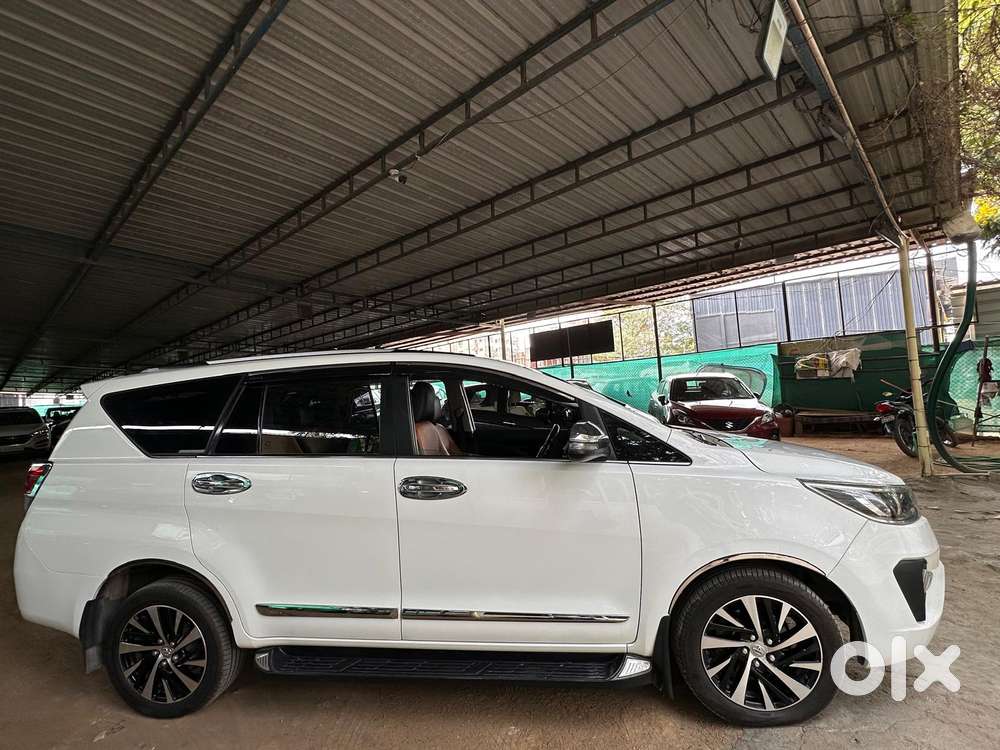 Toyota Innova Crysta 2.4 Z 7 Str, 2022, Diesel
