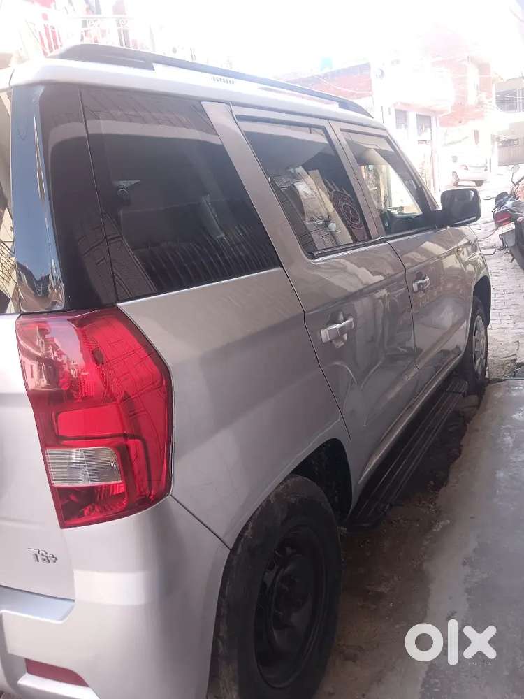 Mahindra Tuv 300 2016 Diesel Well Maintained