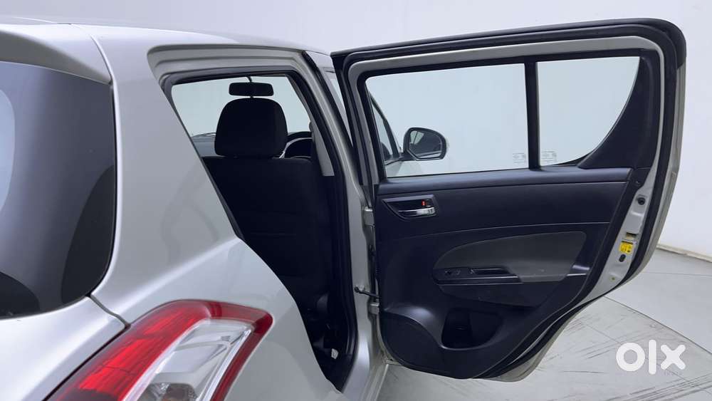 Maruti Suzuki Swift 2018 Vxi, 2015, Petrol