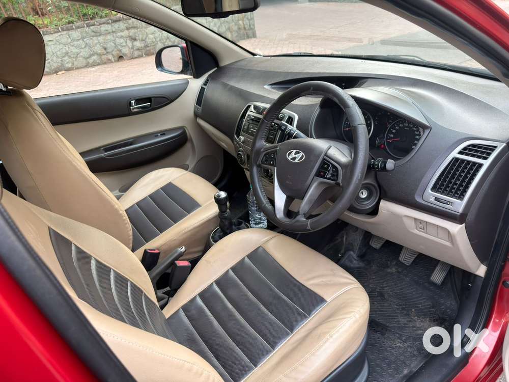 Hyundai I20 Sportz 1.2 Bs-iv, 2013, Petrol