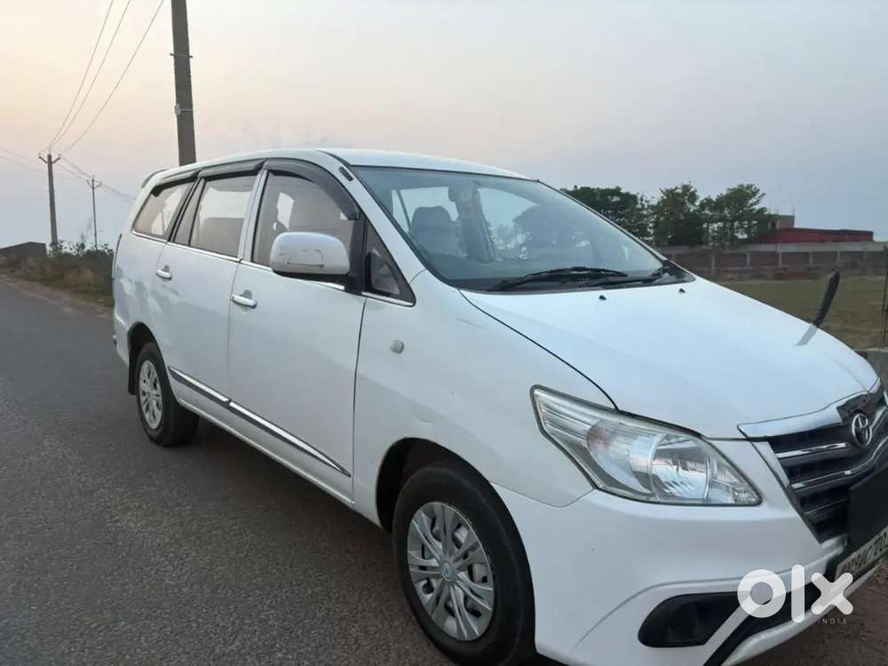 Toyota Innova 2016 (december)good Condition