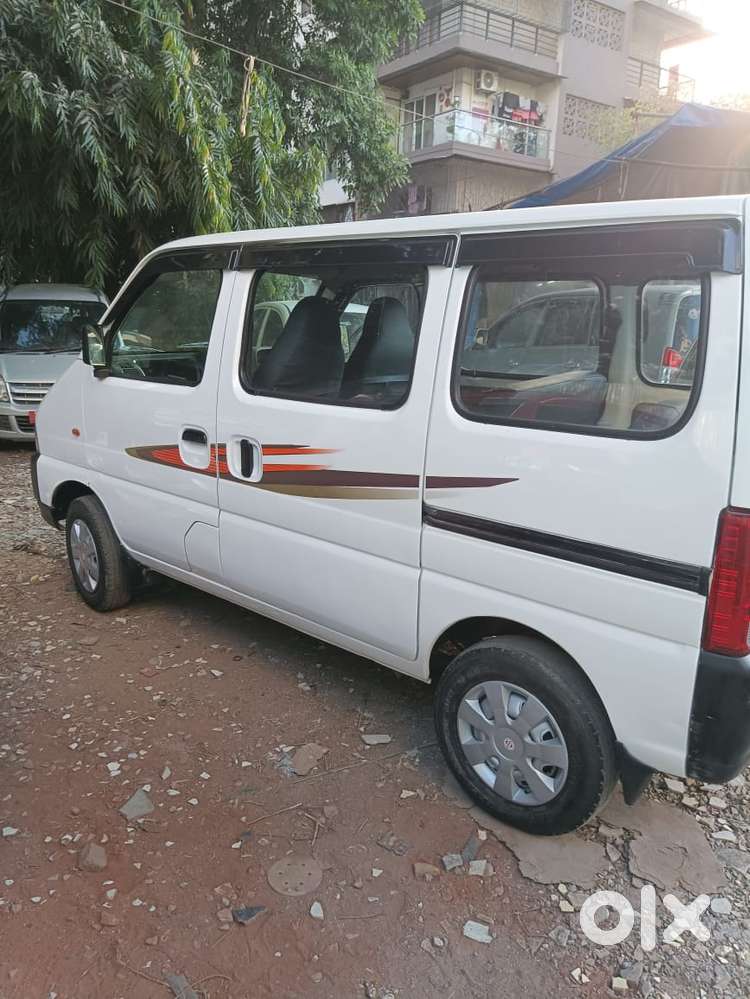 Maruti Suzuki Eeco 7 Seater Standard, 2016, Cng & Hybrids