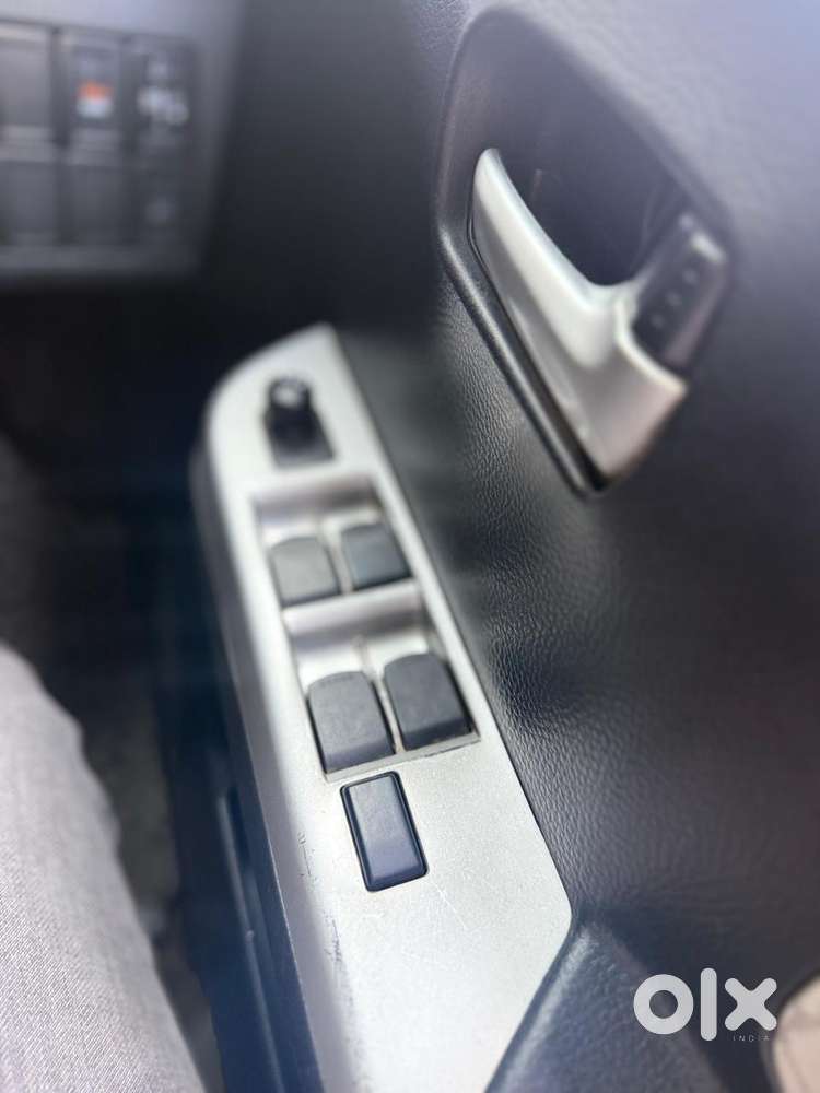 Maruti Suzuki Wagon R 1.0 Vxi Plus (o) Amt, 2016, Petrol