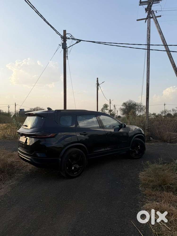 Tata Safari 2024 Adventure Plus  Dark At 8600km, Black, Single Owner