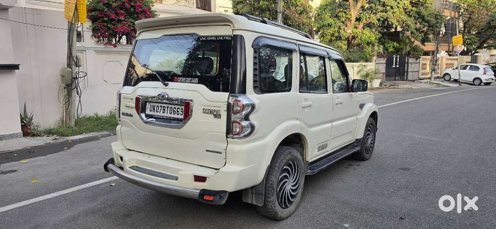 Mahindra Scorpio S6 Plus, 2016, Diesel