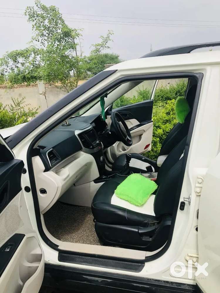 Mahindra Xuv300 Turbosport 2019 Diesel 102000 Km Driven