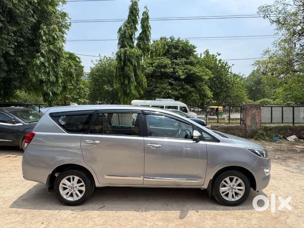 Toyota Innova Crysta 2017 Variant Diesel Automatic