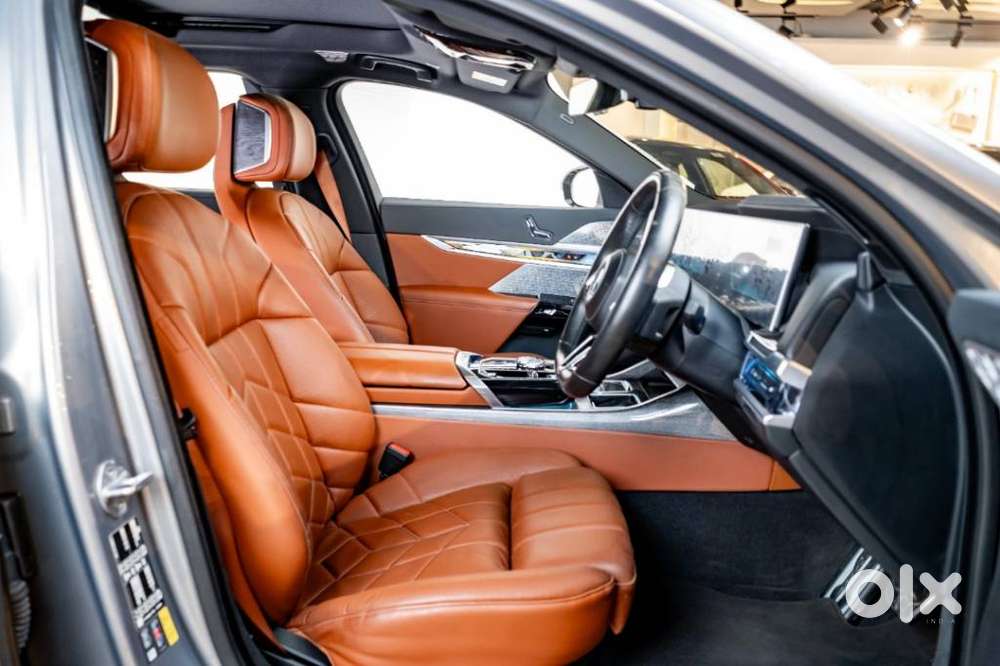 Bmw I7 Xdrive60, 2025, Electric