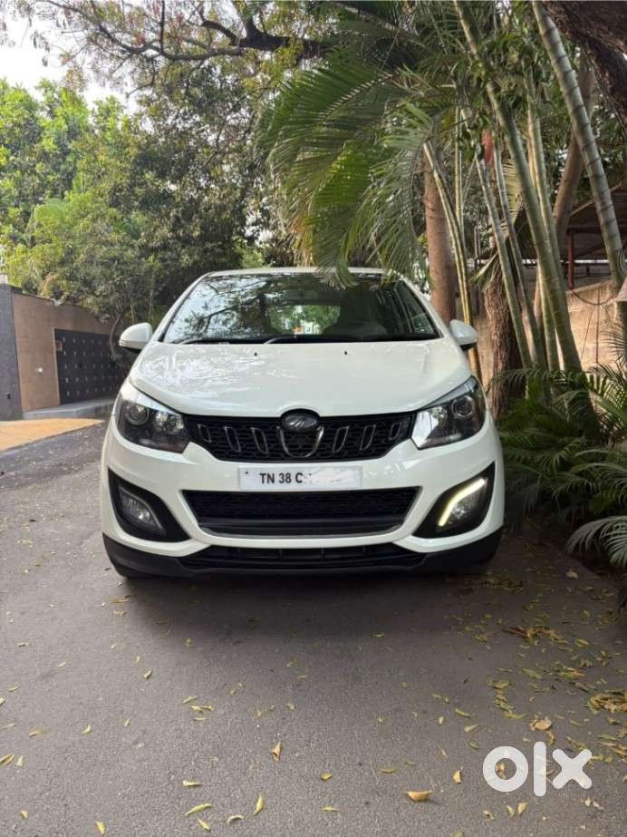 Mahindra Marazzo M8, 2019, Diesel