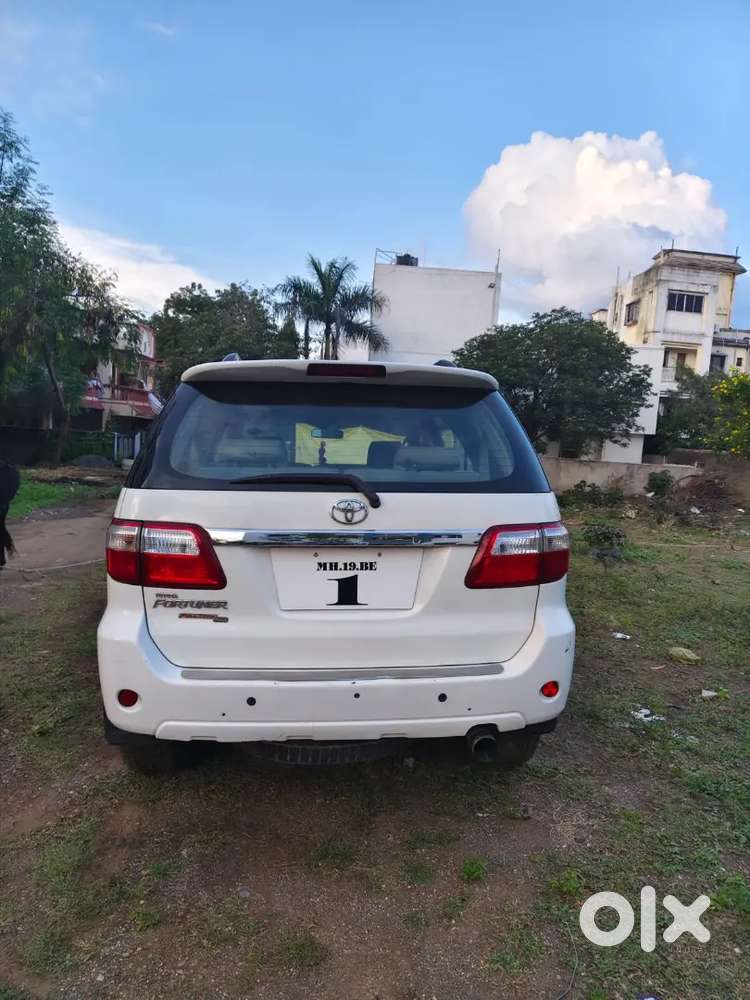 Toyota Fortuner 2011 Diesel Manual