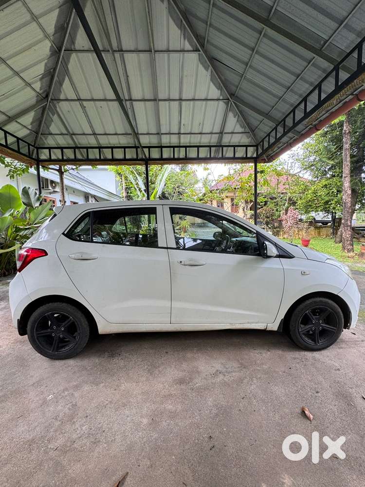 Hyundai Grand I10 Petrol Manual 2015