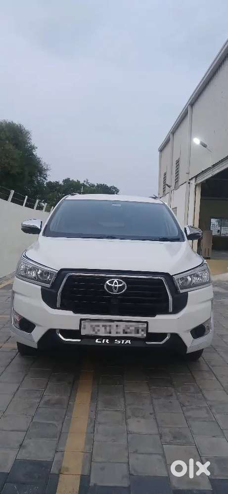 Toyota Innova Crysta 2019