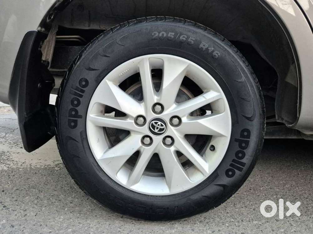 Toyota Innova Crysta 2.4 G Mt, 2017, Diesel