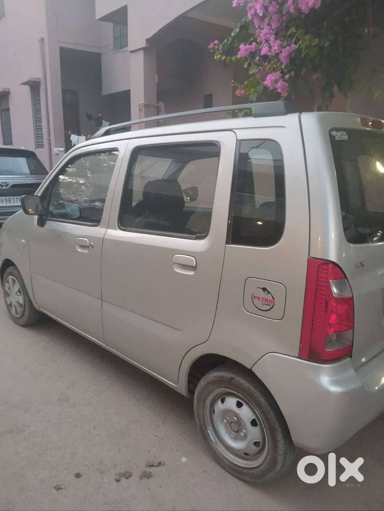 Good Condition Car Waganar