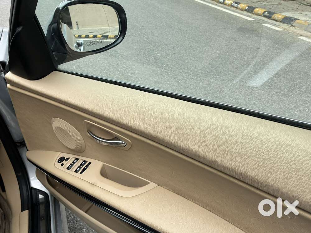 Bmw 3 Series 2.0 320i Sedan, 2011, Petrol