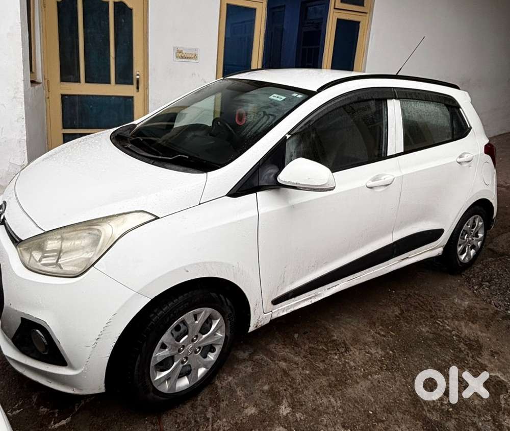 Hyundai Grand I10 2016 Petrol Well Maintained