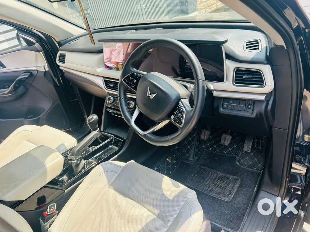 Mahindra Xuv700 2.2 Diesel 2025
