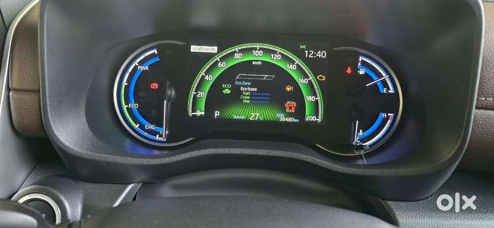Toyota Innova Hycross 2.0 Zx Hybrid 7 Str, 2024, Petrol