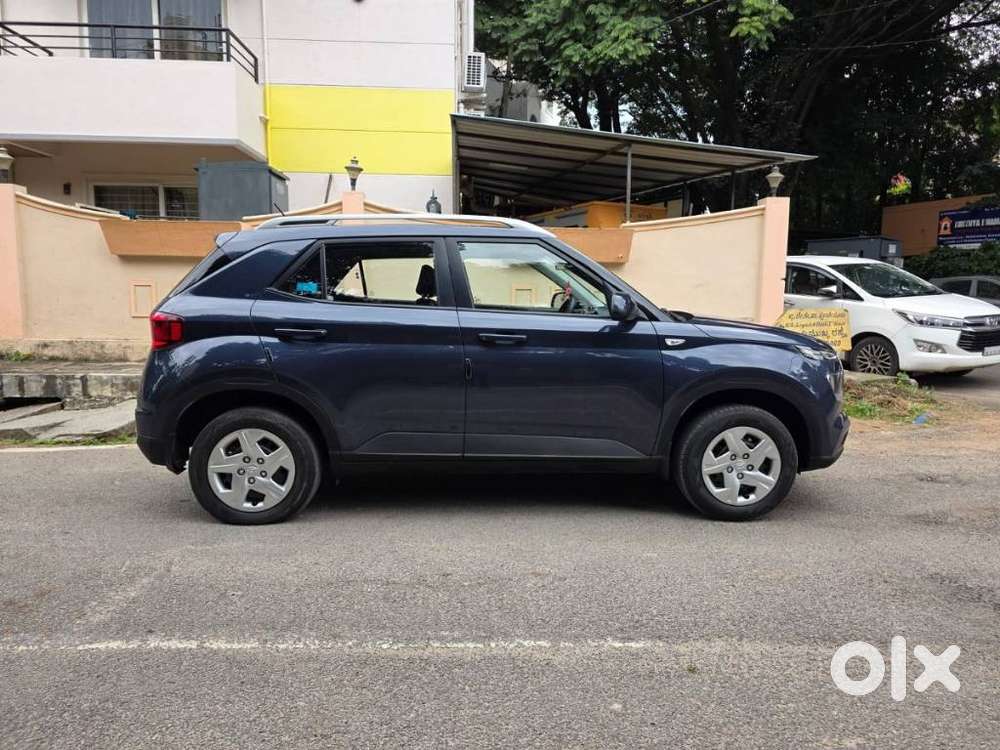 Hyundai Venue S 1.2 Petrol, 2019, Petrol
