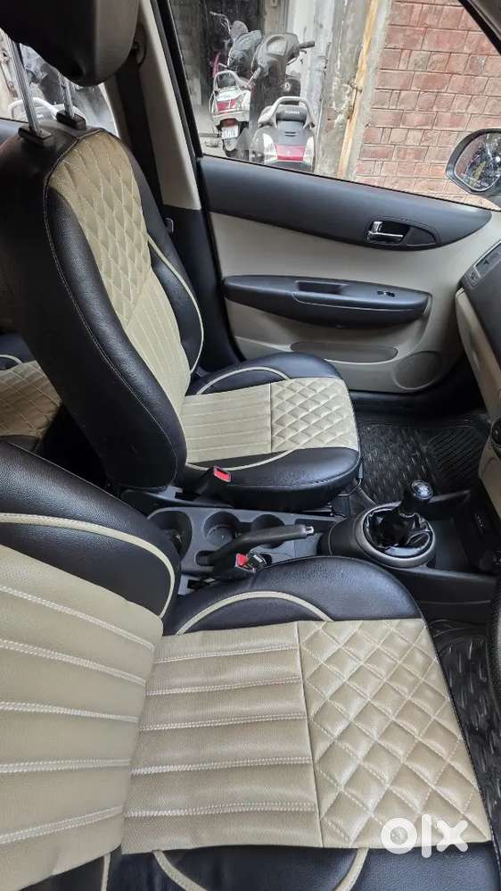 Hyundai I20 2013 Petrol Good Condition Family Car