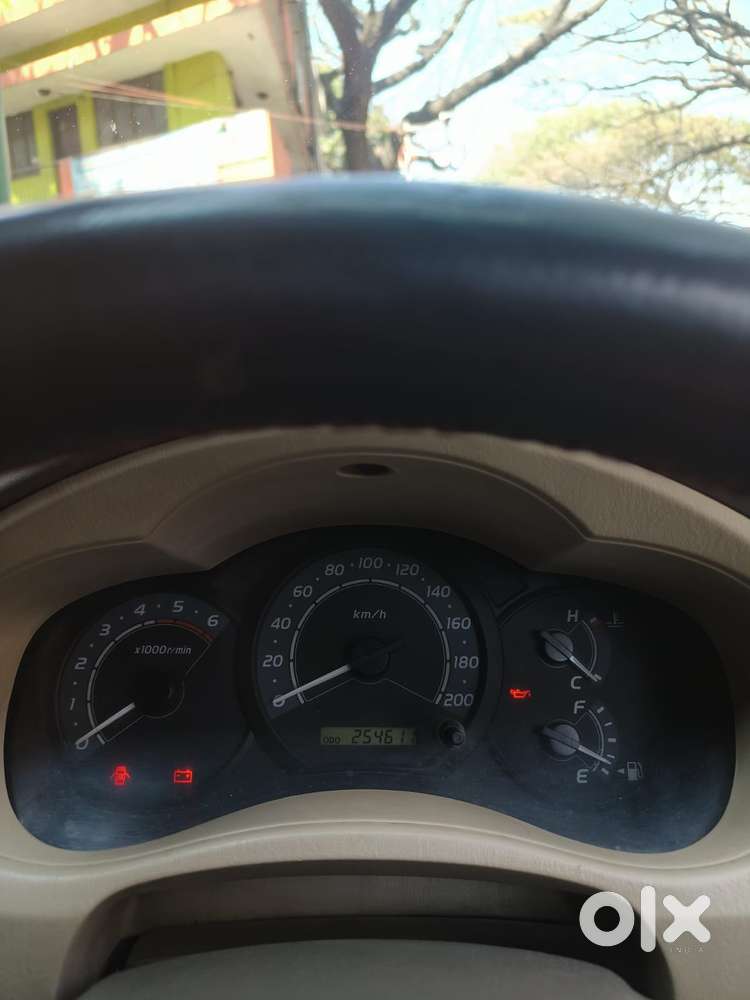 Toyota Innova 2.5 Gx 7 Str Bs-iii, 2006, Diesel