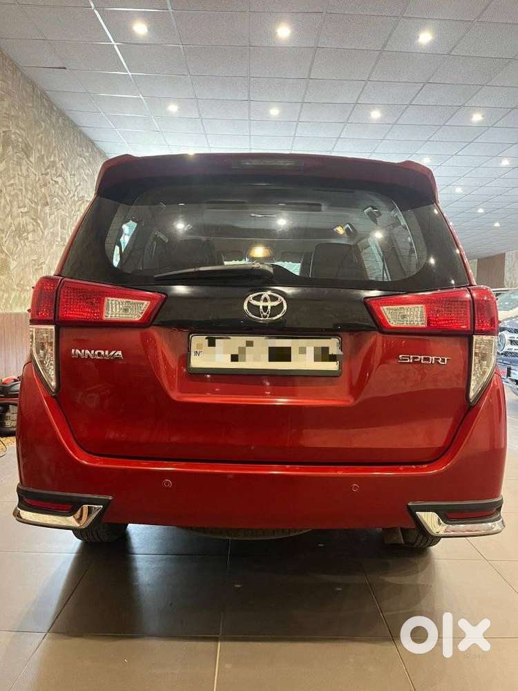 Toyota Innova Crysta Touring Sport 2.4 Mt, 2017, Petrol