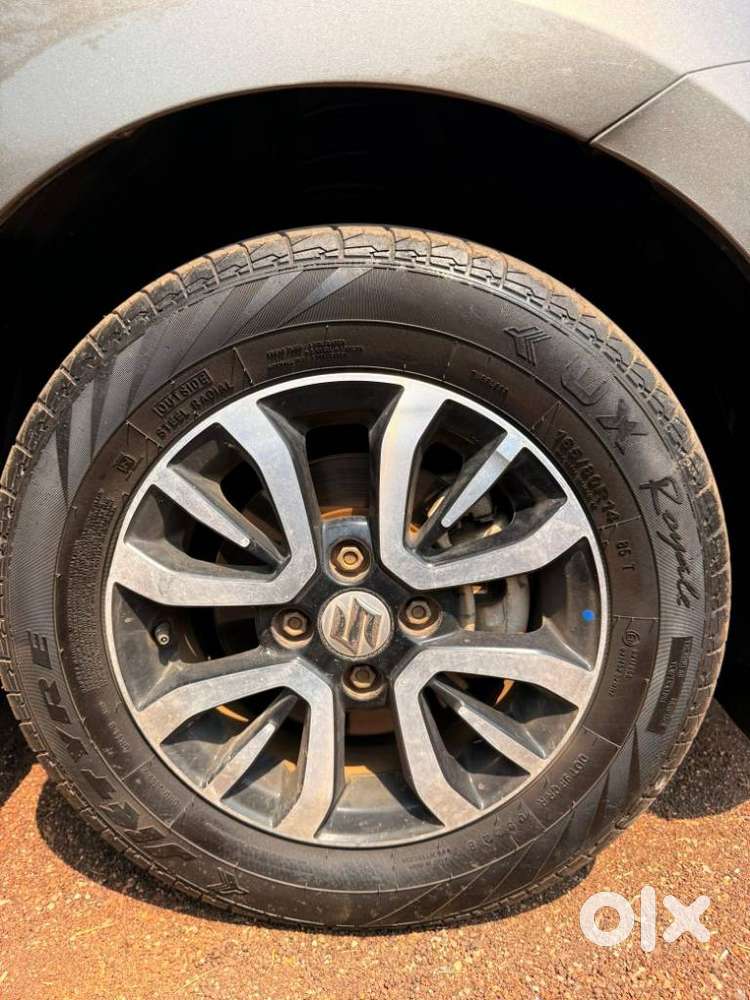 Maruti Suzuki Swift Vxi + Manual, 2022, Petrol