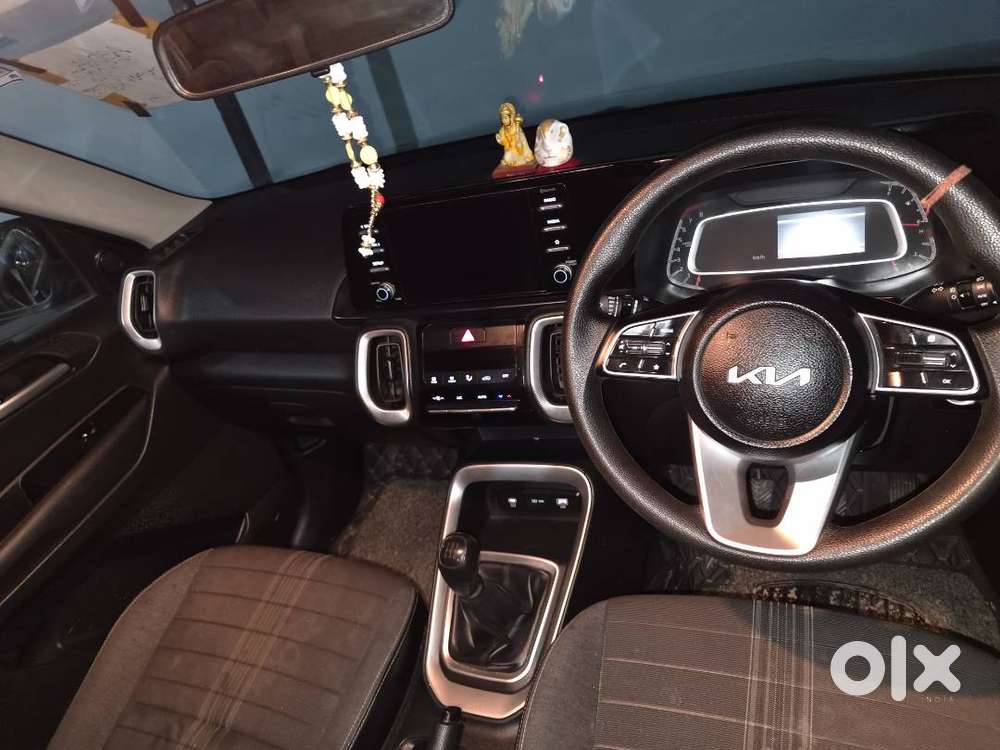Kia Sonet 2024 Petrol Well Maintained