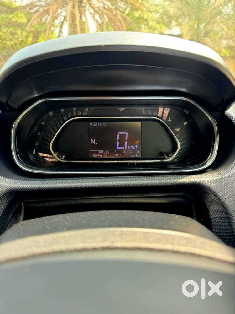 Tata Tiago, 2022, Petrol