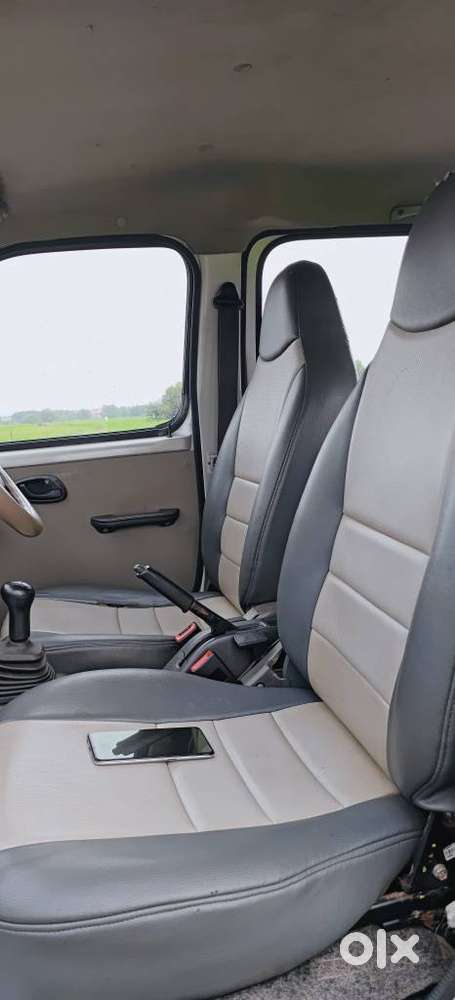 Maruti Suzuki Eeco 5 Str With A/c+htr, 2014, Petrol