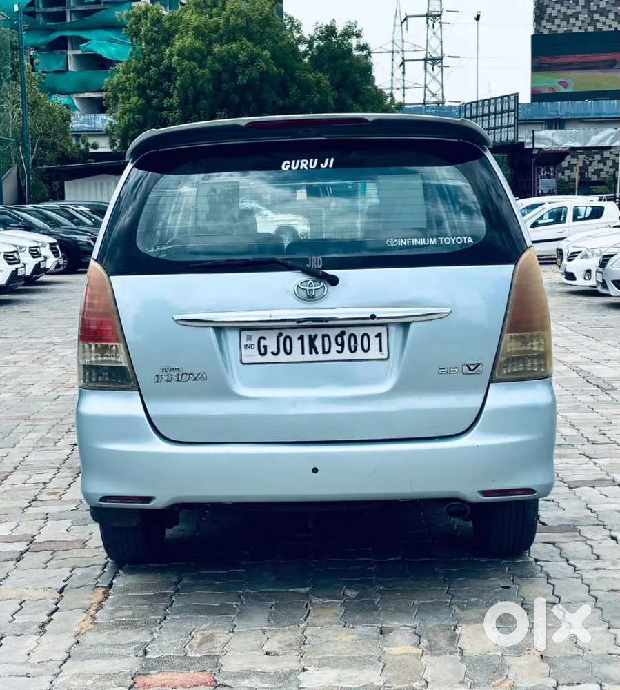 Toyota Innova 2.5 Vx 8 Str Bsiv, 2010, Diesel