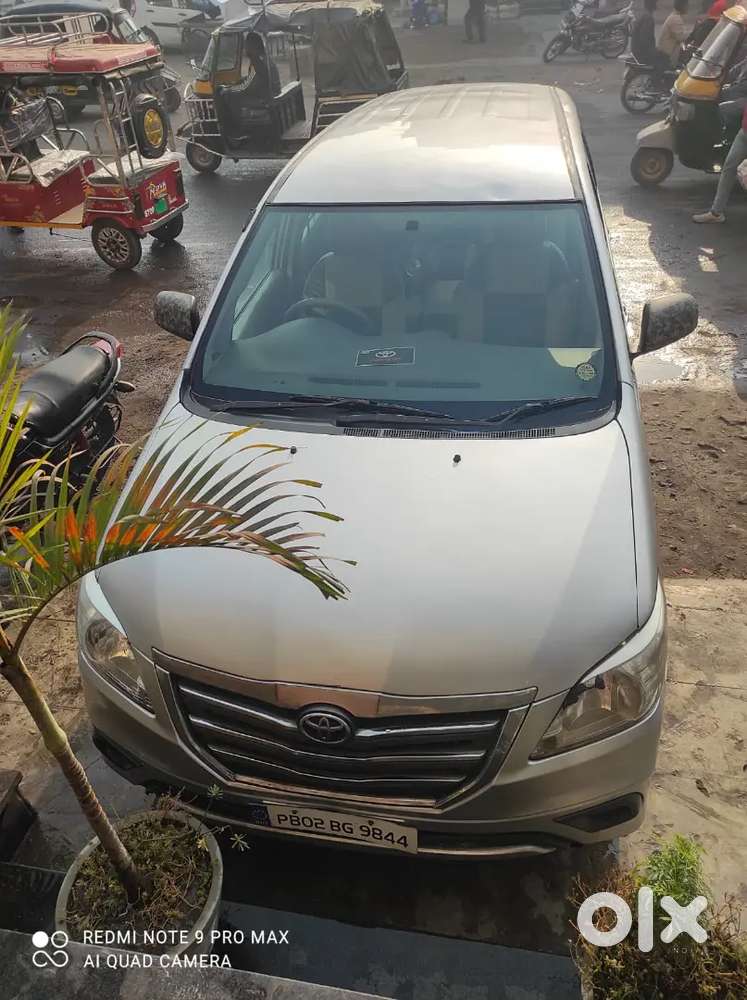 Toyota Innova 2010