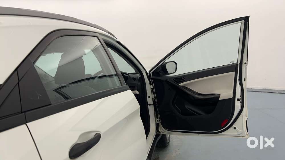 Tata Nexon Pure (s) 1.2 Petrol 6amt, 2024, Petrol