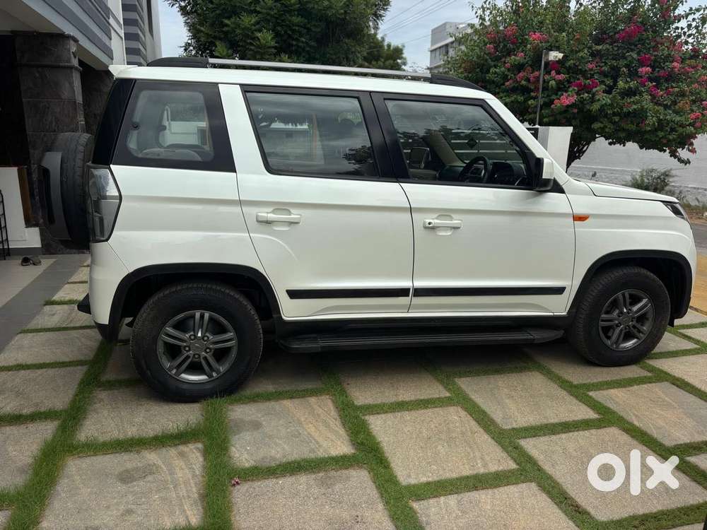 Mahindra Tuv 300 T10 Opt, 2019, Diesel