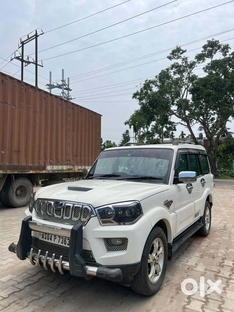 Mahindra Scorpio S10, 2015, Diesel