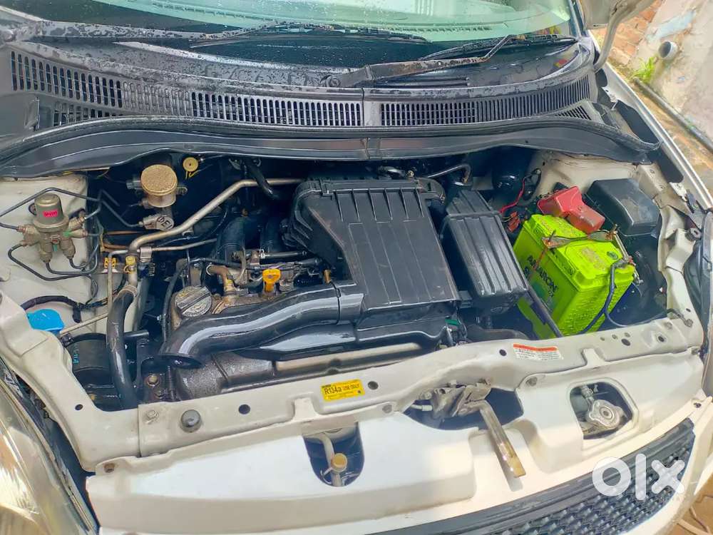 Maruti Suzuki Swift Petrol Manual 2011