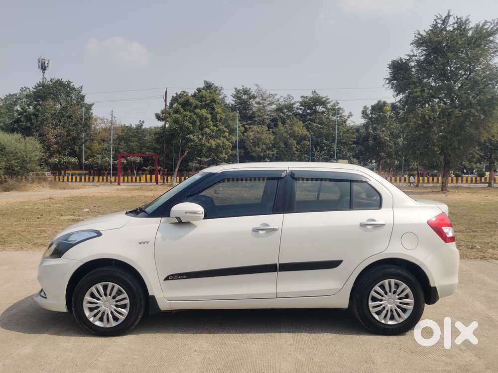 Maruti Suzuki Swift Dzire Vxi Optional, 2016, Petrol