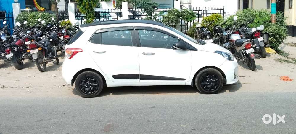 Hyundai Grand I10 1.2 Sportz(o) Dual Tone, 2018, Petrol