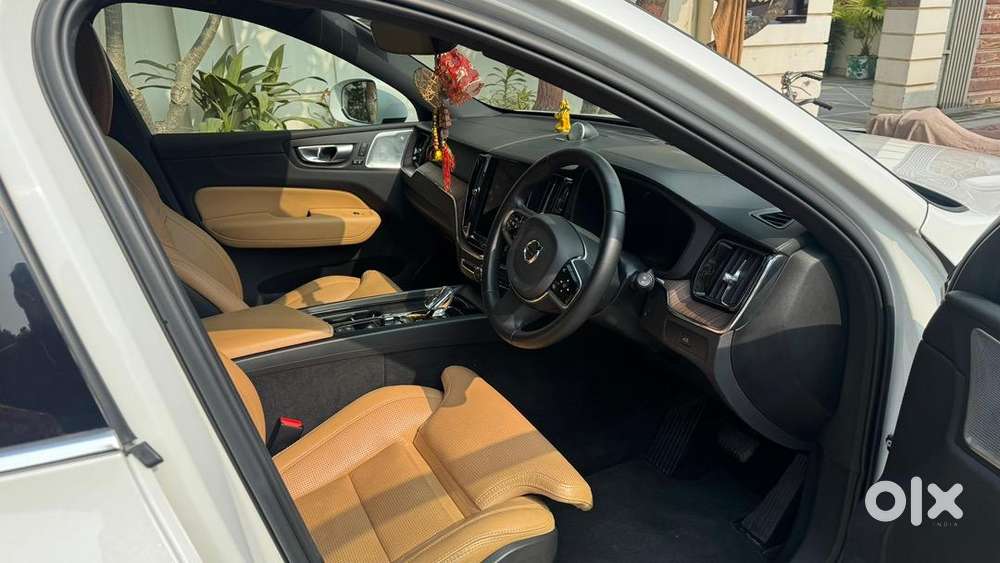Volvo Xc60 2023 Petrol 16000 Km Driven