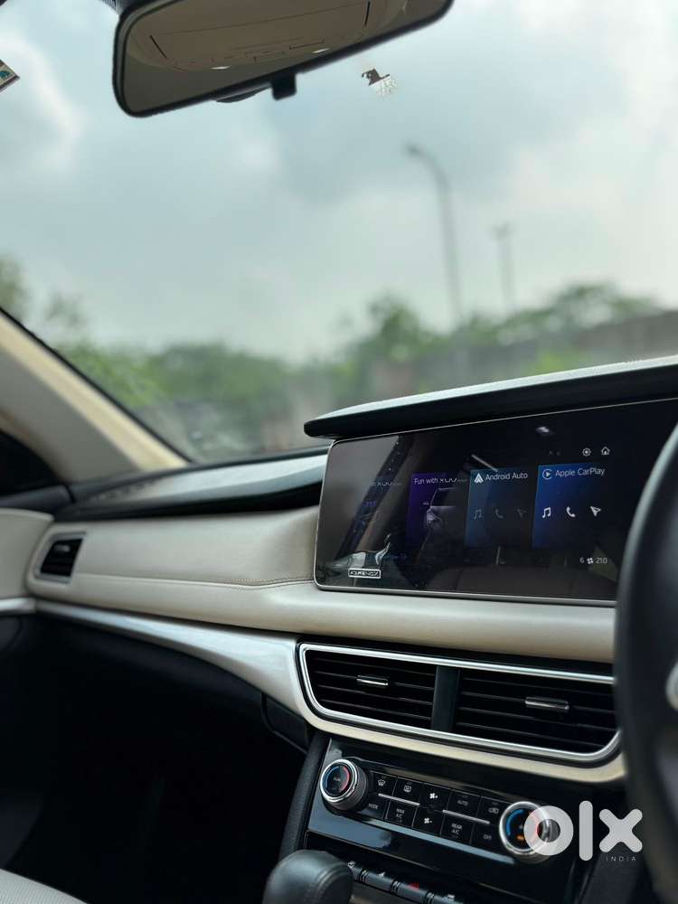 Mahindra Xuv700 2.2 Ax 7 Diesel At Str Awd, 2023, Diesel
