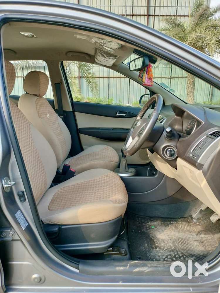 Hyundai I20 Sportz 1.2 Bs-iv, 2013, Petrol