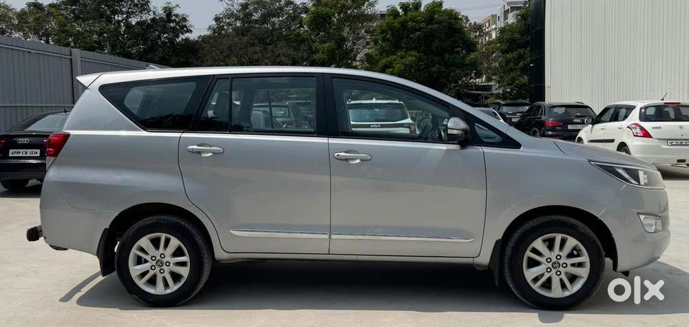 Toyota Innova Crysta