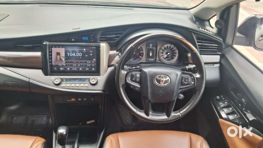 Toyota Innova Crysta 2.8z Automatic, 2018, Diesel