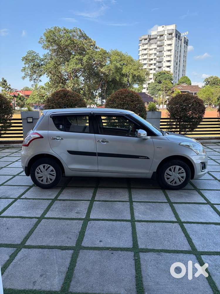 Maruti Suzuki Swift Vxi + Manual, 2015, Petrol