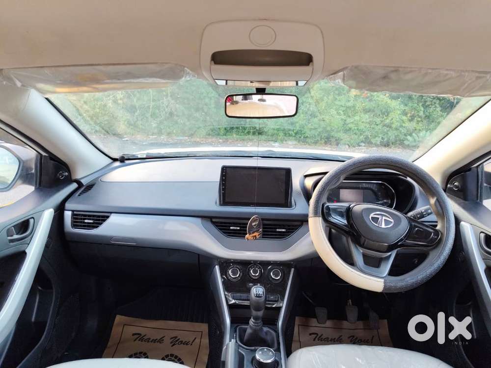 Tata Nexon, 2023, Petrol