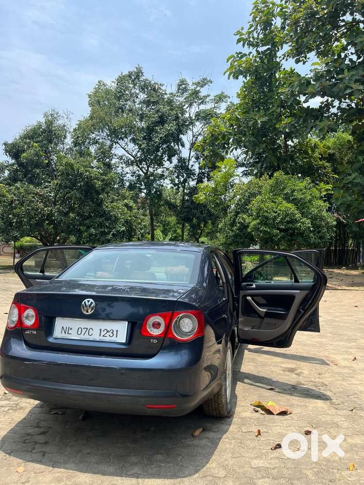 Volkswagen Jetta Petrol 2010