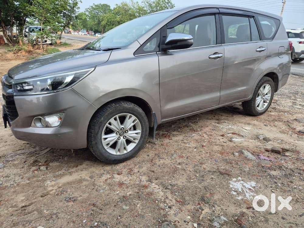 Toyota Innova Crysta [2020-ongoing] 2.4 Gx At 8 Str, 2020, Diesel